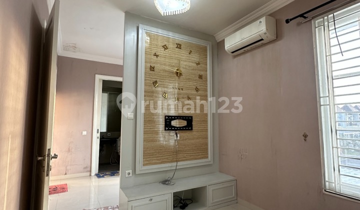 Dijual Villa Siap Huni Di Komplek Citraland Gama City 2