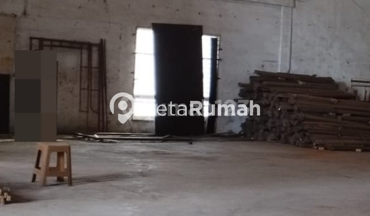 For Sale Sandpaper Warehouse, Warehouse Row, Large Complex, Medan