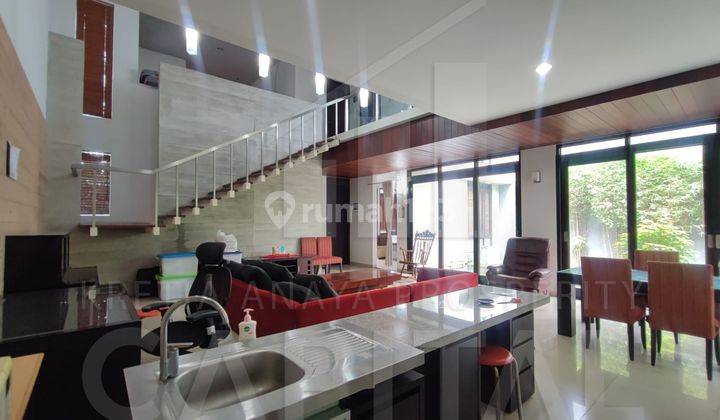 Rumah 2 Lantai Bagus Furnished di Pasteur, Bandung 2