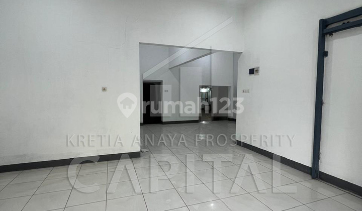 Ruko Strategis Ramai di Astana Anyar, Bandung