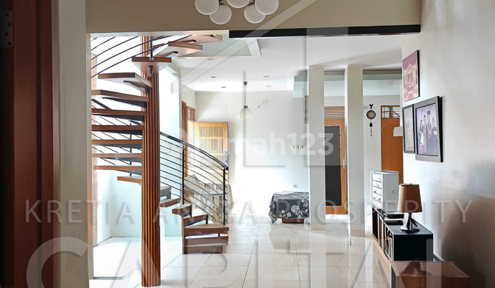 Rumah Modern Minimalis Dalam Cluster Di Antapani