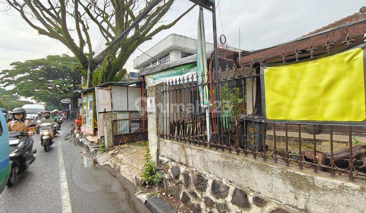 Rumah di Tengah Jalan Utama Pasteur, Bandung  1