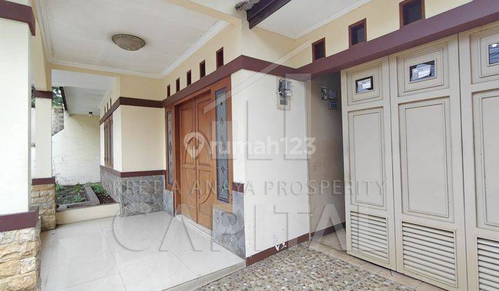 Rumah Bagus Unfurnished SHM di Cimahi Utara, Cimahi 2