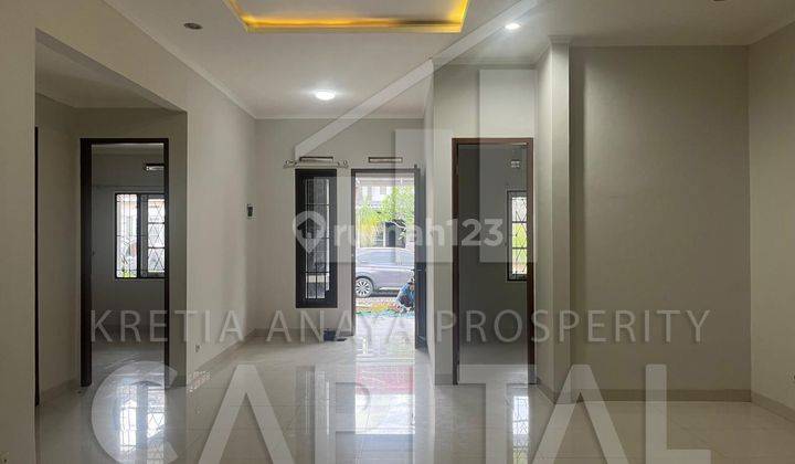 Rumah Semi furnished Sudah Siap Huni Cocok Untuk Keluarga Kecil di Tatar Jingganagara Kota Baru Parahyangan 1