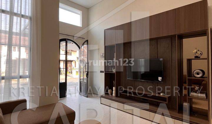 Rumah Bagus Furnished SHM di Kota Baru Parahyangan, Bandung 1