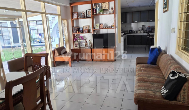 RUMAH KLASIK ASRI TERAWAT DI  SAYAP RIAU