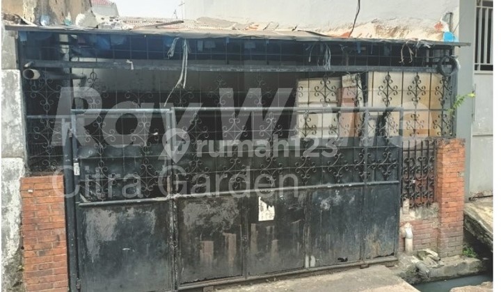 Rumah Bisa usaha  di Lokasi Strategis Dijual di Tambora (CHRERD)