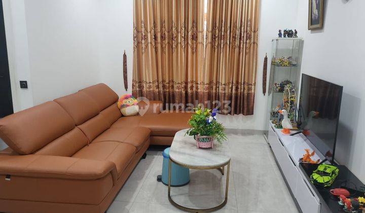 Rumah Second Bagus 8x20m2 Full Furnished di Pik 1, Jakarta Utara 1