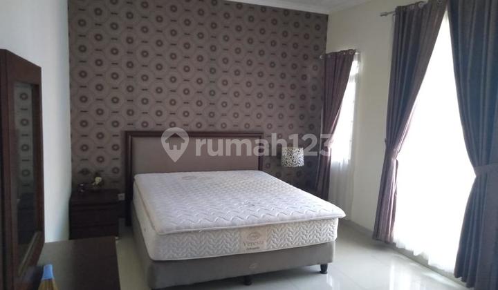 Rumah Hoek Garden House Pik 195M2 Hadap Timur Bagus 2