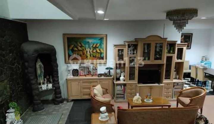 Rumah Sunter Kirana 10x20 2 Lantai Kontraktor Mandiri Hadap Timur Rumah Sunter Kirana 10x20 2 Lantai Kontraktor Mandiri Hadap Timur