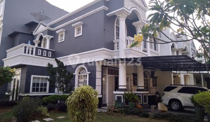 Rumah Hoek Garden House Pik 195M2 Hadap Timur Bagus
