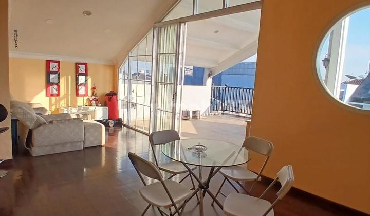 Rumah Hoek Pik 1 Grisenda LT 290M2 Semi Furnished Rapih