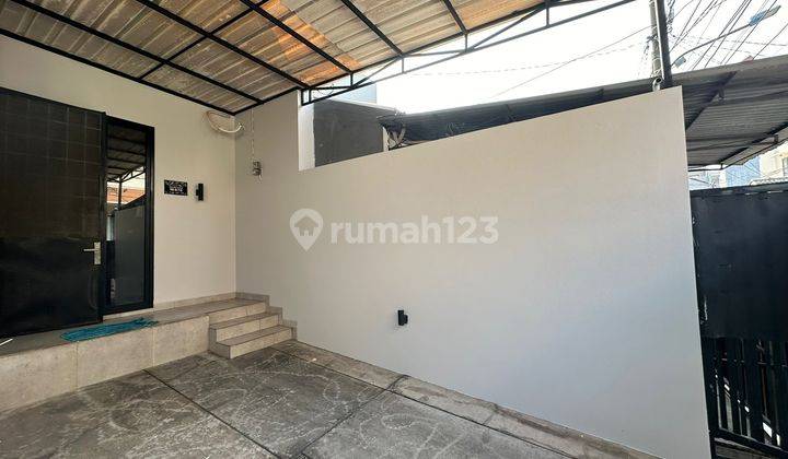 Rumah 2,5 Lantai 6x15m di Kelapa Gading Minimalis Bagus, Jakarta Utara 2