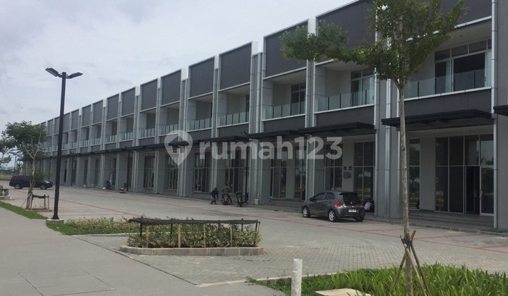 Mau tempat usaha yang strategis di PIK 2, ada ruko Marina The Loft 1