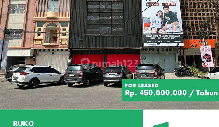 Disewakan Ruko 3 Lantai Boulevard Strategis Siap Pakai(alfi) 1