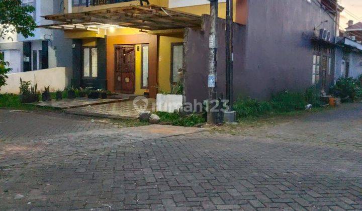 Dijual Rumah 2 Lantai Murah Full Furnished  2