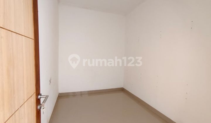 Turun Harga! Rumah Minimalis 2 Lantai Berlokasi Mahendradata Turun Harga! Rumah Minimalis 2 Lantai Berlokasi Mahendradata
