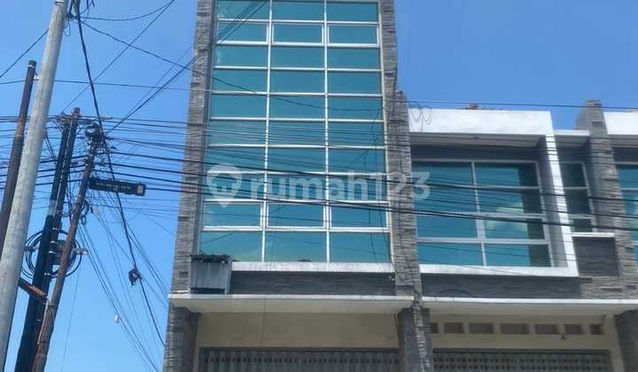 Ruko Siap Pakai Rooftop Cocok Untuk Perkantoran Lokasi Renon. Ruko Siap Pakai Rooftop Cocok Untuk Perkantoran Lokasi Renon.