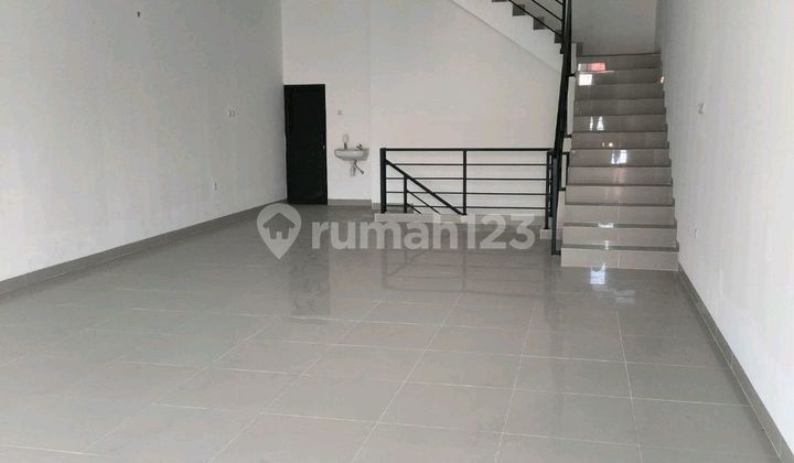 For Sale: Brand New Shop House, Strategic Location. 1