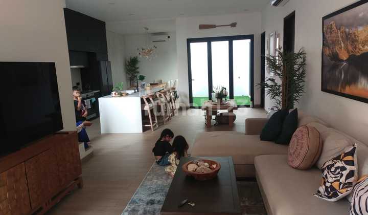 Dijual Cepat Rumah Full Furnished Siap Huni Di Perumahan Permata Mediterania Amethyst, Joglo Jakarta Barat 2