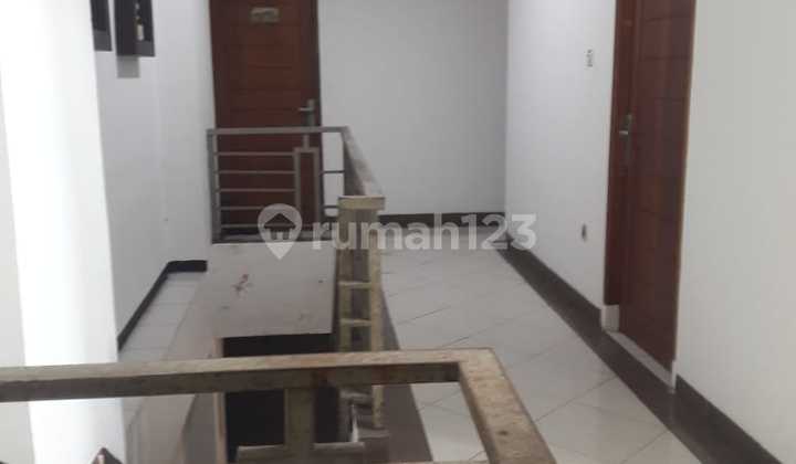 Dijual Cepat Rumah Kost, Lokasi Strategis Di Kp. Jawa, Jakarta Barat Rumah