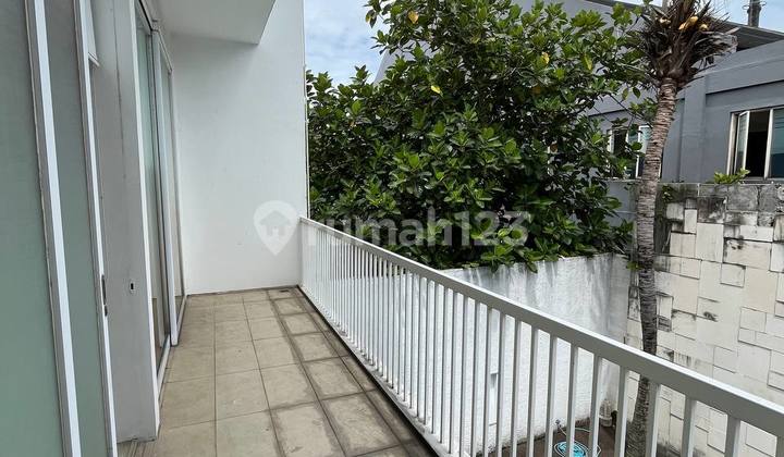 Luxury House for Quick Sale Ready to Occupy in Kemang 2