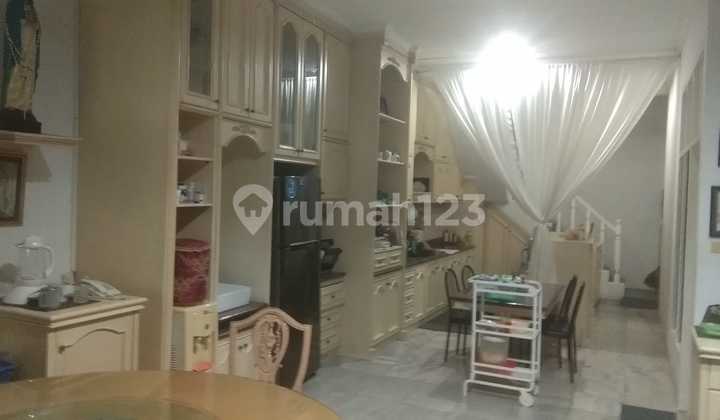 Dijual Rumah Bagus Letak Strategis Tamansari, Jakarta Barat