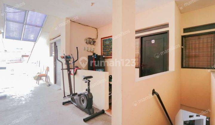 Rumah + Lantai 2 Ada Kos 7 Pintu Full Furnished 2