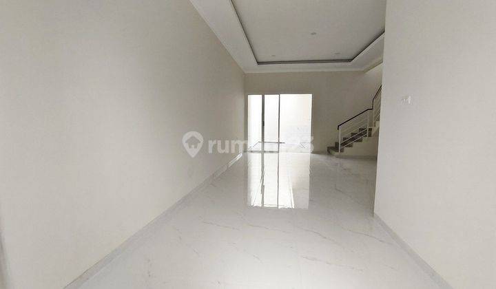 Rumah Minimalis 2lt Row Jalan Lebar Di Jemursari Jemur Wonosari Surabaya 2