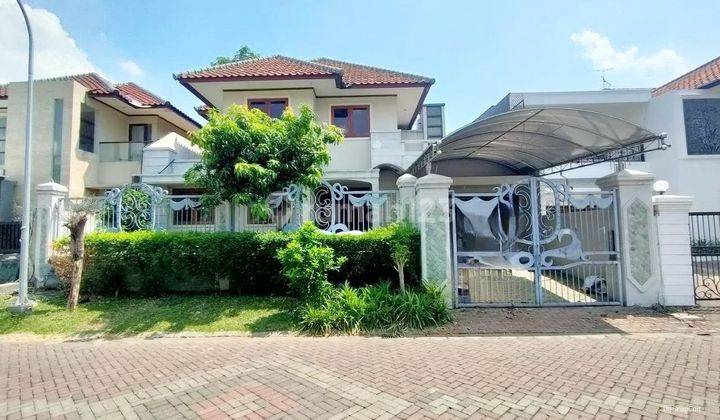 Rumah Bagus Di Graha Family Aurabaya Barat 1