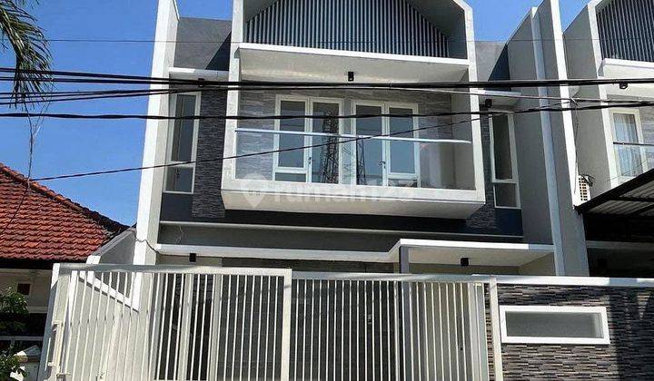 Rumah Model Scandinavian Gress 2lt Di Manyar Surabaya 1