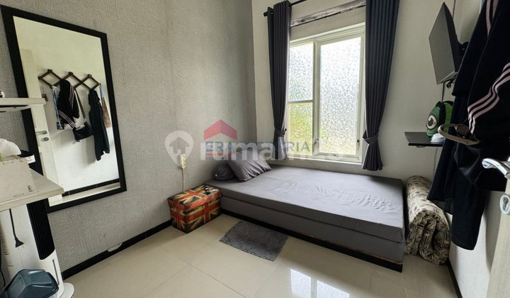 For Sale 2-Story House Fully Furnished Ready to Occupy in Lowokwaru Area. Super Strategic Location with Easy Access to the City Center. 2