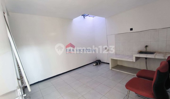 Disewakan Rumah Dalam Perumahan Strategis Pinggir Jalan Raya, Posisi Unggul Dekat Bandara Abd Saleh & Wisata Wendit 2