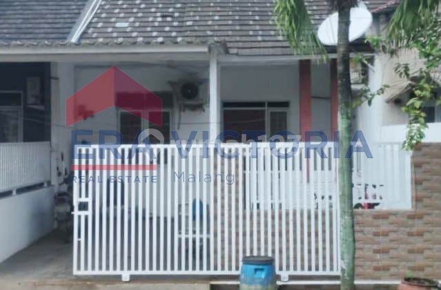Dijual Rumah Lokasi Strategis Dalam Perumahan Aman, Nyaman One Gate System Dijual Rumah Lokasi Strategis Dalam Perumahan Aman, Nyaman One Gate System