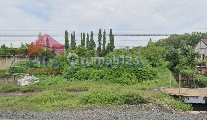 For Sale Large Land in Janti Area, Very Strategic Location, Surrounded by Residential Areas, Can Also be Used for Business or Warehousing. Sukun area.