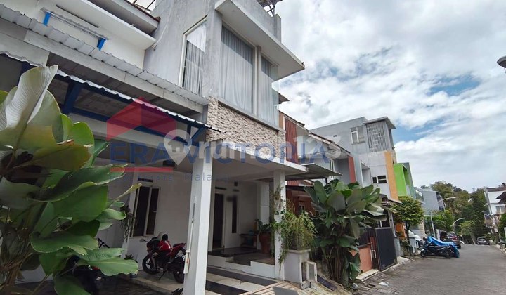 Disewakan Rumah Siap Huni Full Furnished Dalam Perumahan One Gate System Area Tasikmadu 2