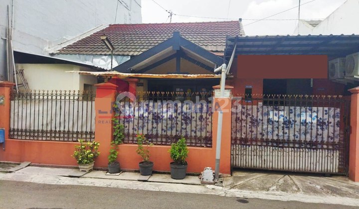 For Sale: Move-in Ready House in a Comfortable and Quiet Location, Sulfat Culinary Area, Near Puri Bunda Hospital, Easy Access to Malang City Center.