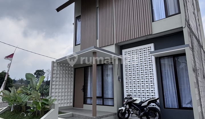 Villa Mewah Siap Huni 3 Menit Alun-Alun Kota Batu