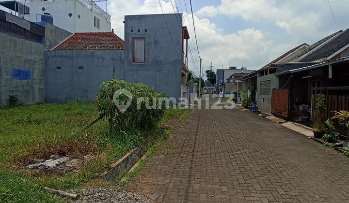 Modern Minimalist House Sukun Malang City 2