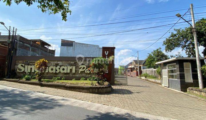 Rumah Bagus Villa Singhasari Park Malang 10 Menit Kebun Teh Wonosari 2