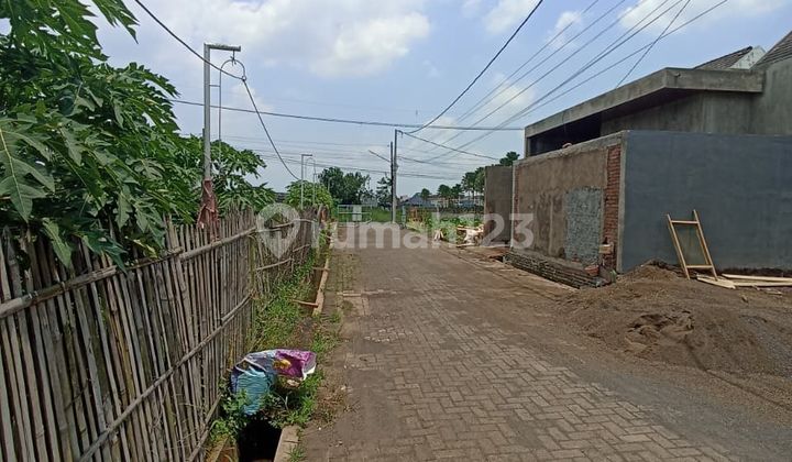 Modern Minimalist House, Sukun, Malang City 2