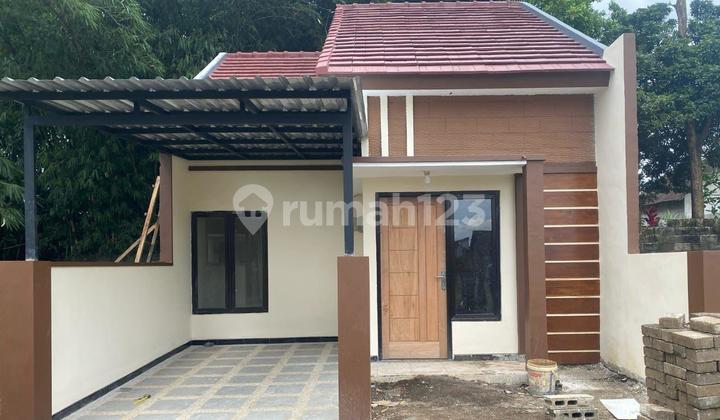 Ready-to-Occupy House Behind Gor Ken Arok, Malang City
