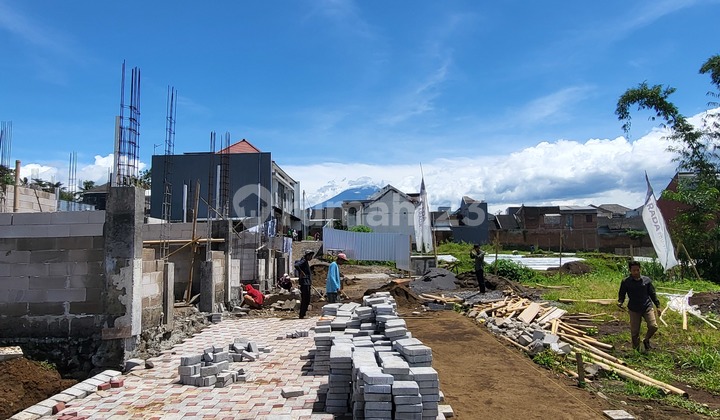 For Sale New Boarding House 10 Rooms Fully Furnished Near University of Brawijaya Malang City