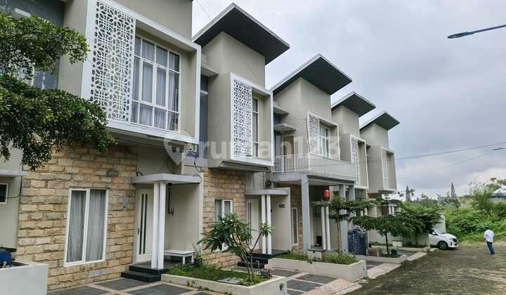 Villa Mewah Full Furnished Samping Bns Kota Batu Villa Mewah Full Furnished Samping Bns Kota Batu