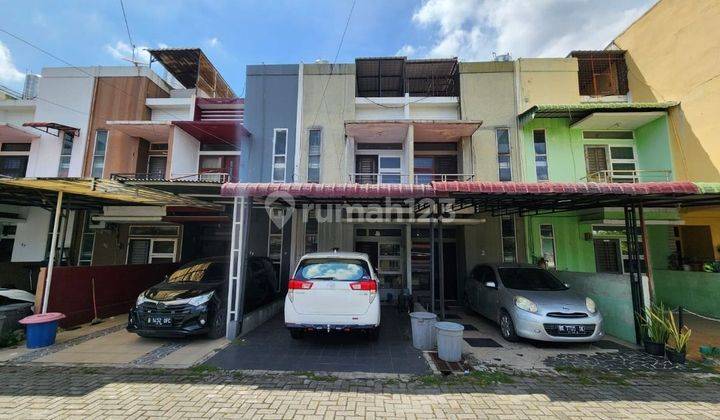 Rumah 2 Lantai Shm Daerah Kapten Muslim  1