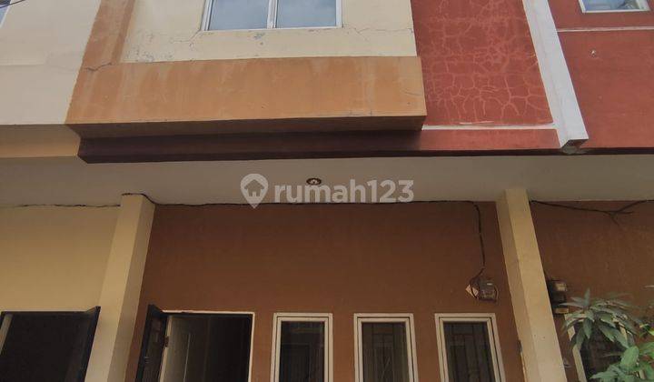 Rumah Murah Terawat Komplek Royale Sado  1