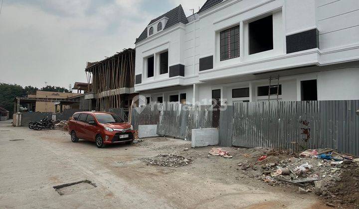 Rumah Inti Kota Medan Komplek Adam Malik Ville 1