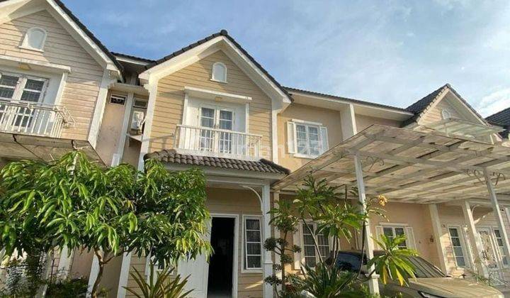 Rumah Villa Full Furnished Komplek Merci 1