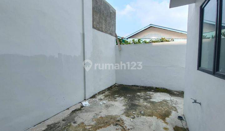 Rumah Hook Komplek Cemara Colorado Shm    2