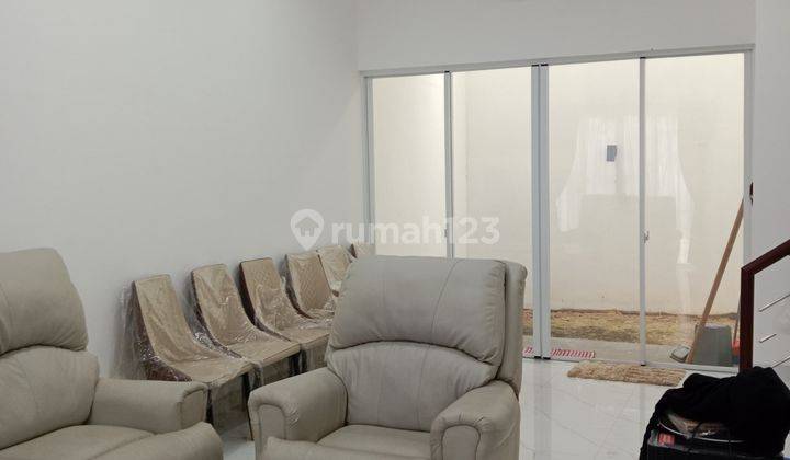 Dijual Murah Villa Komplek Royal Sumatera Jamin Ginting 1